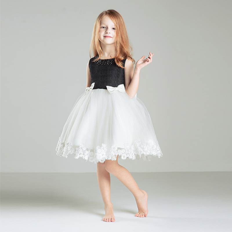 Black And White Lovely Knee Length Little Kid Dress,new Styel Flower